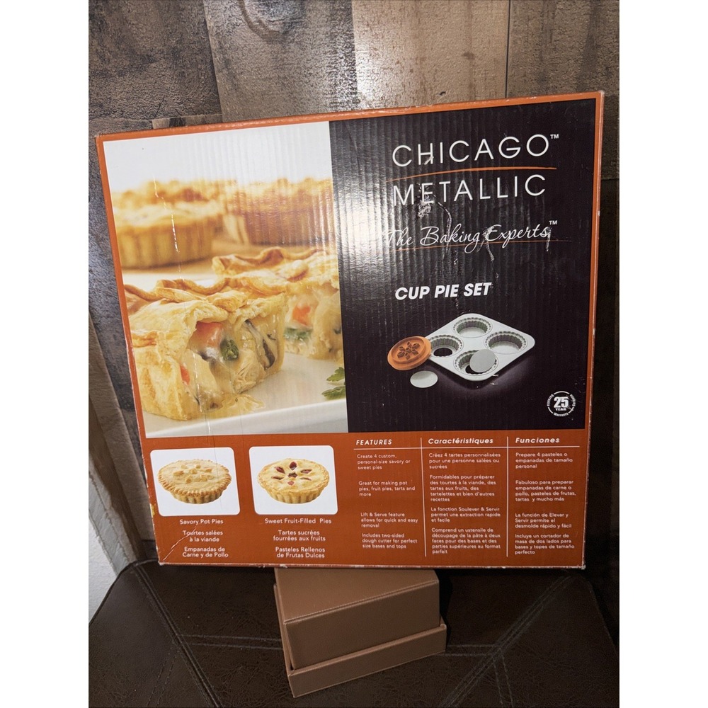 Chicago Metallic Cup Pie Set Non-Stick 4-Cavity Pan & Dough Cutter